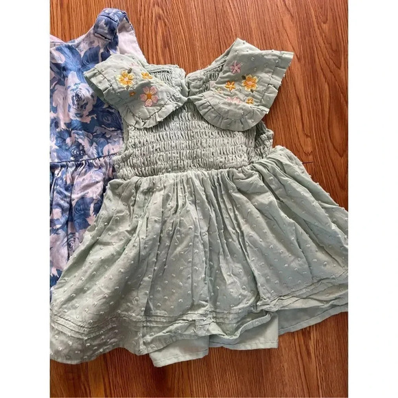 3 babygirl dresses size 6-9 months - Picture 2 of 12